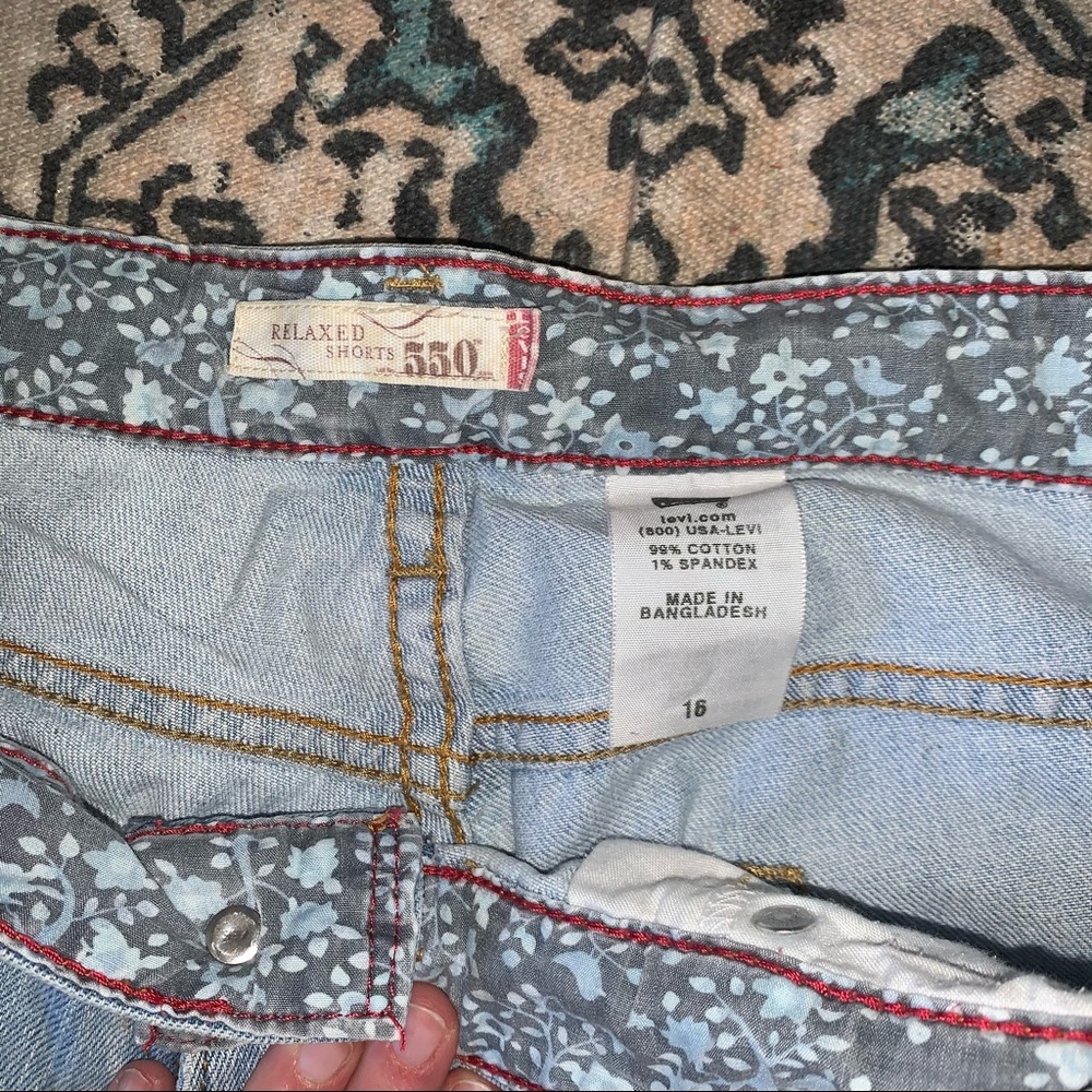 vintage Levi 550 shorts - Picture 4 of 6